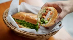 2023/10/18/0781768001697619093