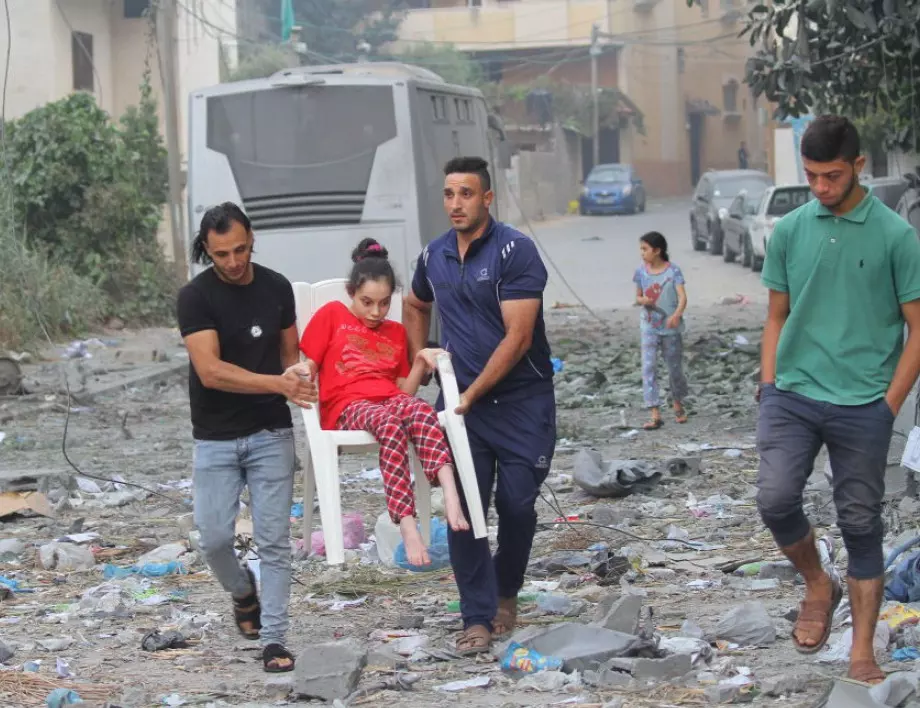 Франция изпраща военноморски кораб с лекарства и оборудване за болниците в Газа 