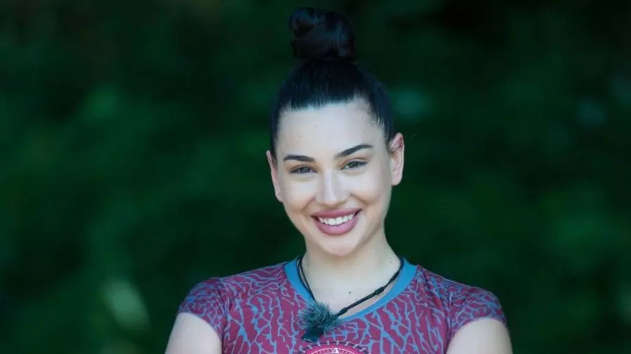 Никол от "Игри на волята" за Краси Дунев: Баща ми е ревнив спрямо гаджетата ми (ВИДЕО)