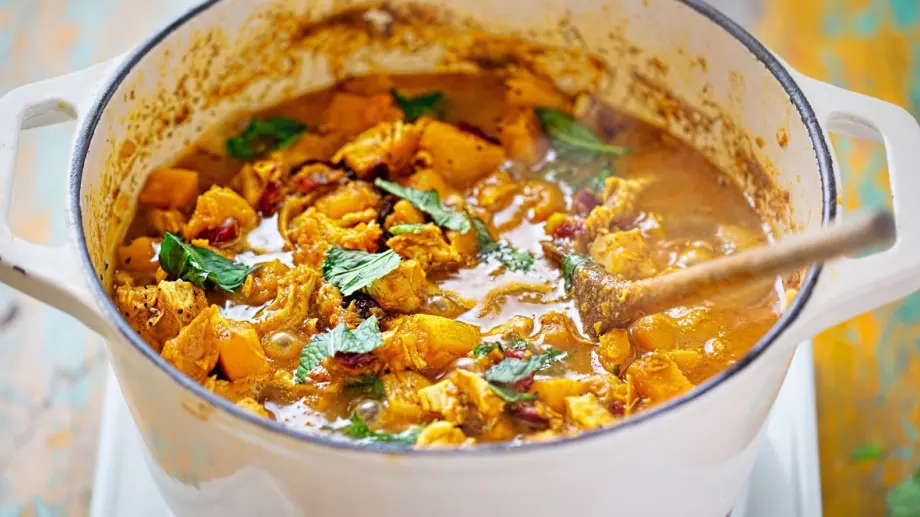 Кулинарно изкушение: Пилешката яхния от нашето детство