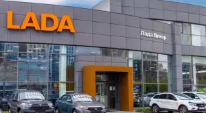 Русия поиска държавните служители да карат Лада, Москвич, УАЗ и няколко китайски модела коли