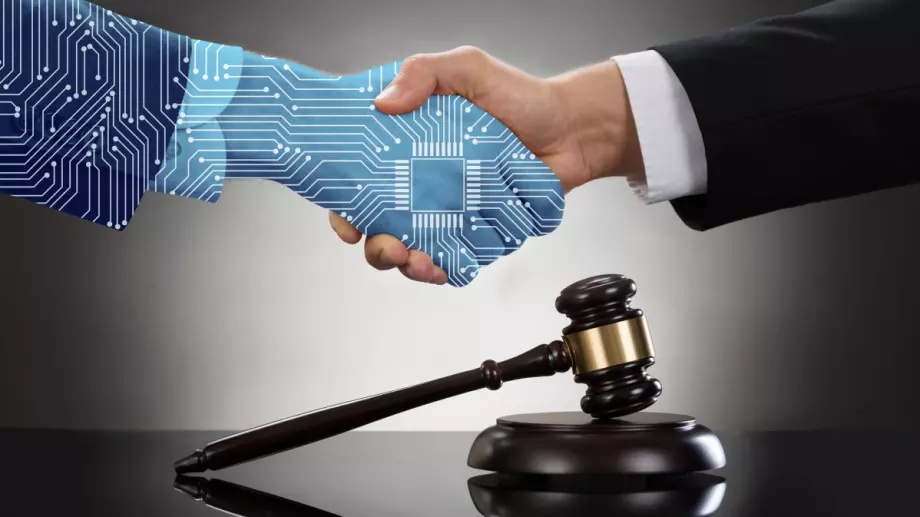 Нужен и кога е адвокат за защита на интелектуална собственост?