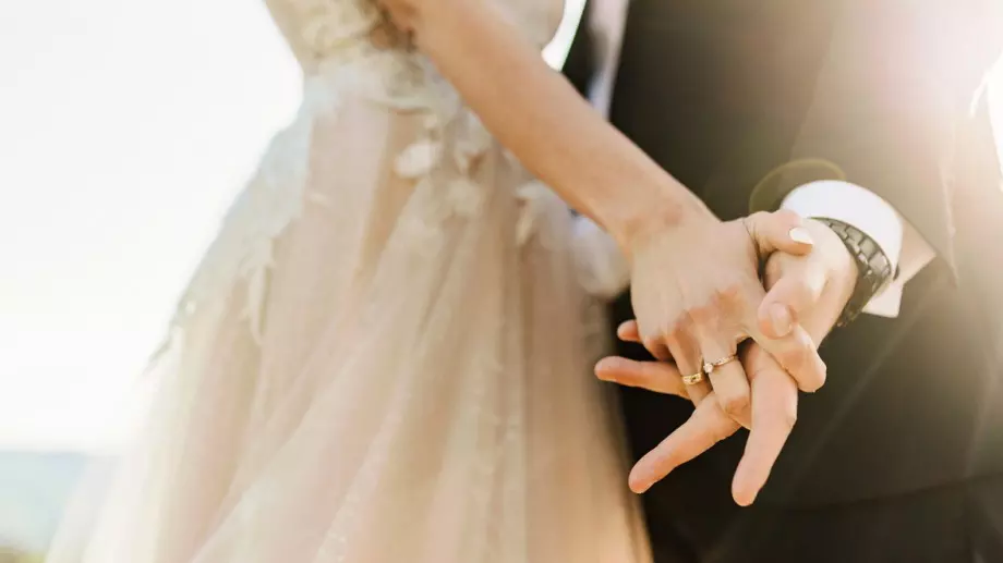 4 неща, на които всяка майка трябва да научи дъщеря си относно избора на съпруг