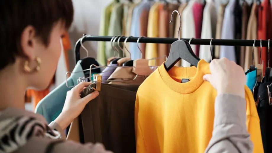 Светът губи вода, достатъчна да задоволи годишните нужди на 5 млн. души, заради текстилните продукти