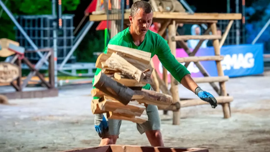 Ожесточен скандал във 