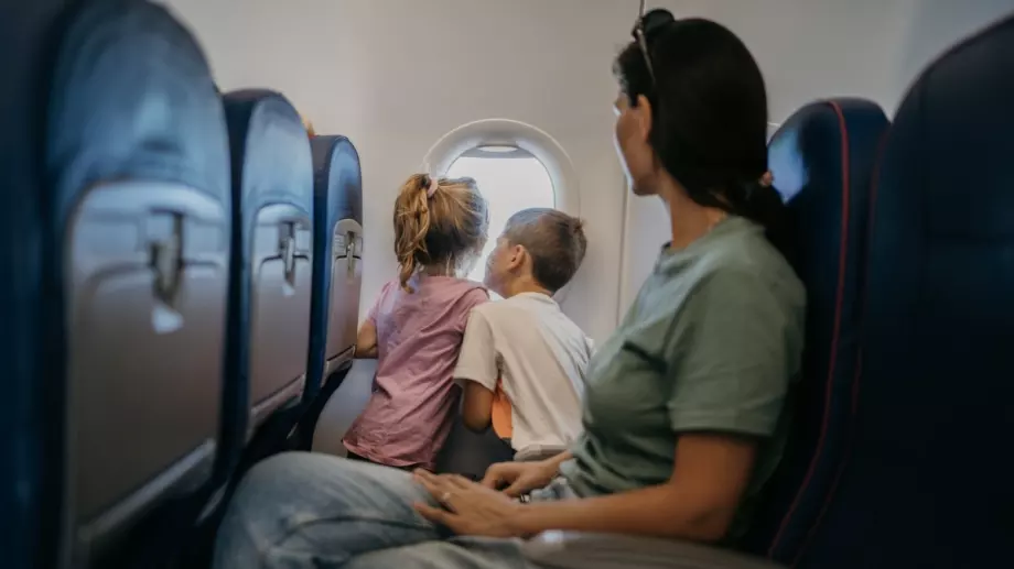 Най-подходящите за семейства авиокомпании и летища са базирани на един континент и това не е Европа