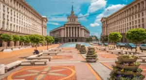 БВП на България продължава да нараства през четвъртото тримесечие на 2023 г., но с все по-бавен темп