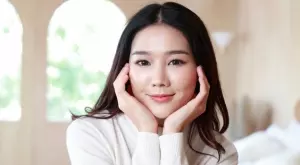 Най-лесният и евтин корейски трик, с който кожата ви ще сияе
