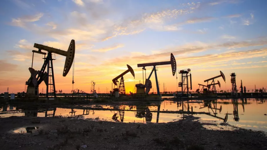 След атаката на Иран: Какво стана с цената на петрола? 