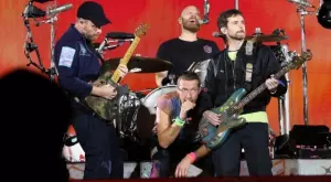Coldplay поканиха феновете си да участват в новото им парче