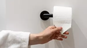 Този трик с тоалетната хартия може да освежи цялата ви баня