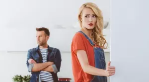6 неочевидни знака, че си имате работа с емоционален манипулатор