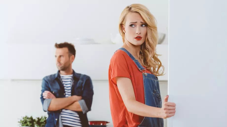 6 неочевидни знака, че си имате работа с емоционален манипулатор