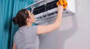 Как правилно да почистим климатика, за да не вреди на здравето ни