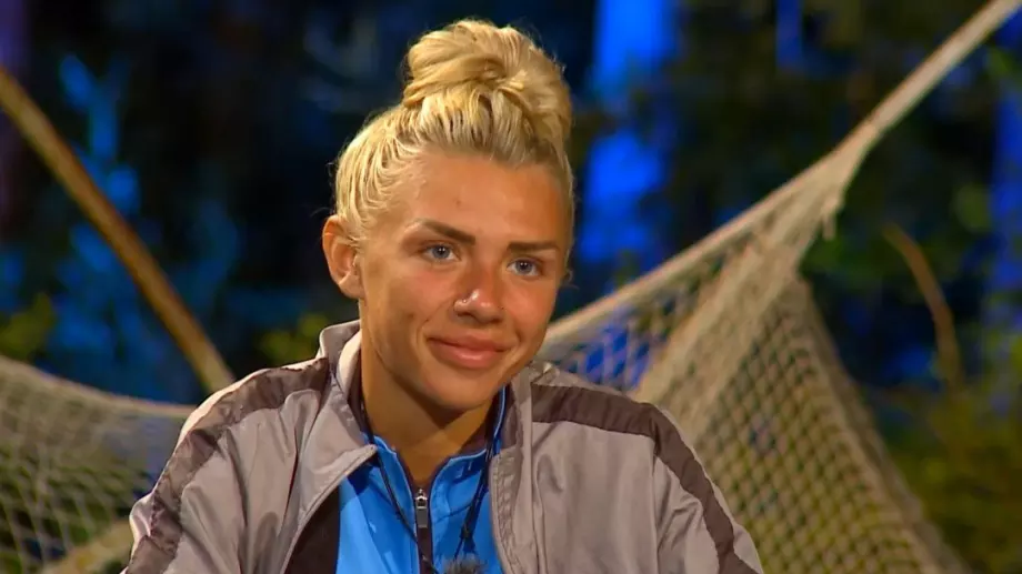 Денислава от "Игри на волята": Бъдеща булка... (СНИМКИ)