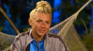 Денислава от “Игри на волята” оплю всички участници (СНИМКА)