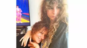  Белослава стана баба за първи път (СНИМКИ)