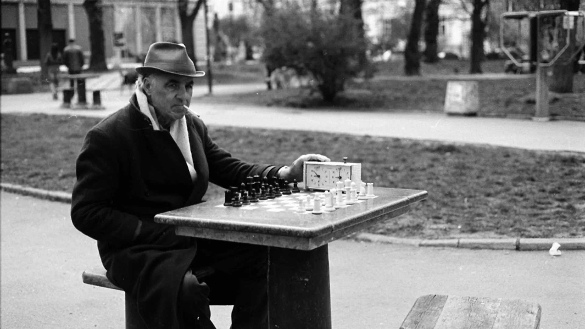 Ателие 28 и Иван Доков представят Архив I: София, фотокнига и изложба