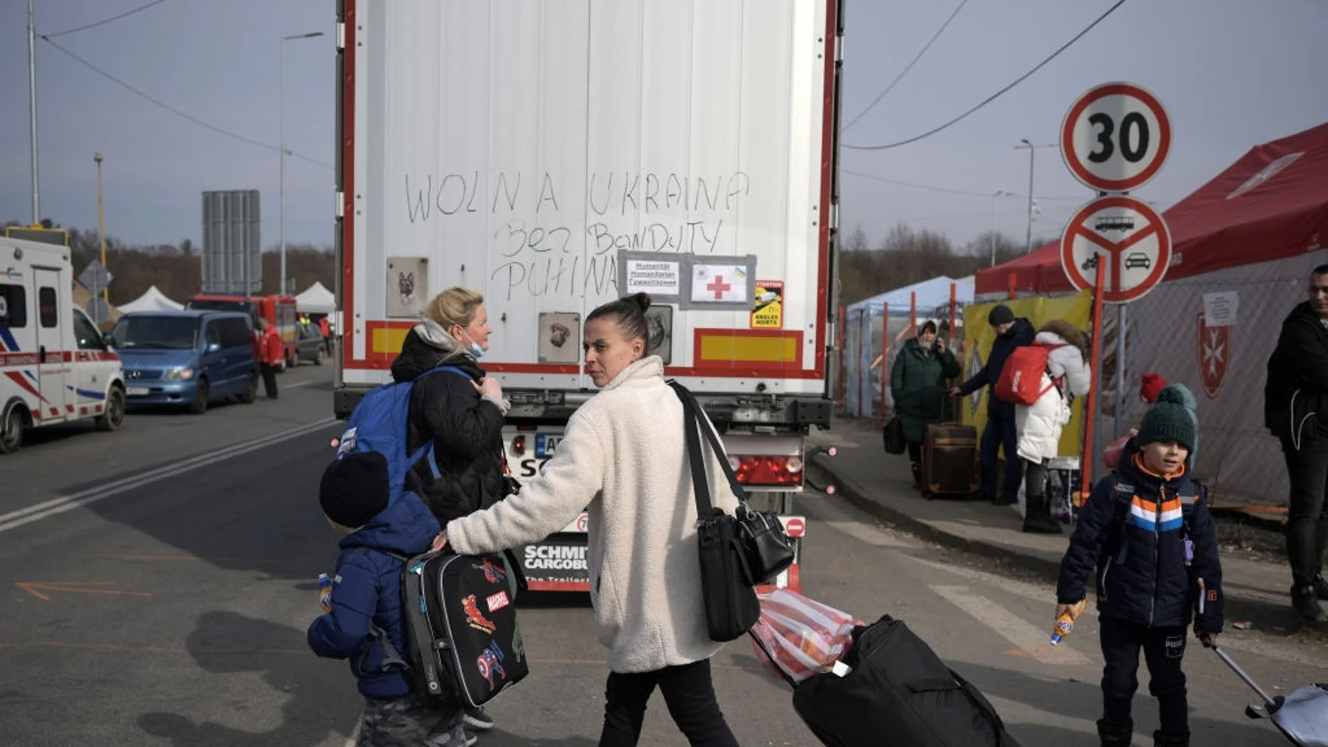 И румънските фермери протестират срещу Украйна - пак блокираха границата