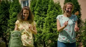 Момичетата от Тути Веджифрути, които учат децата на добри хранителни навици