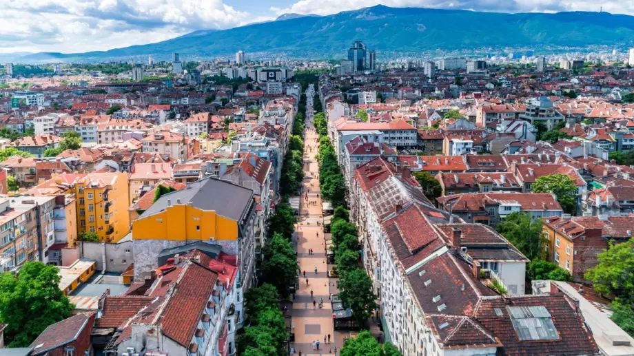 Емблематичен столичен булевард е сред най-скъпите търговски улици в Европа