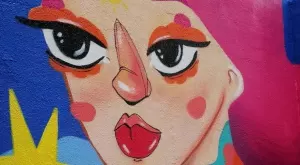 Стрийт-арт стенопис срещу насилието над жени в София