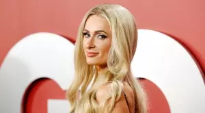 Изненада: Парис Хилтън стана майка и на второ дете (СНИМКА)