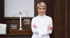 Ромина Тасевска вдига палат край София (СНИМКИ)