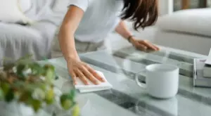 5 неща, които НЕ трябва да бършете с антибактериални кърпички