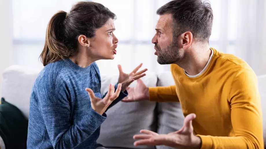 4 зодиакални двойки, които имат най-грозните раздели