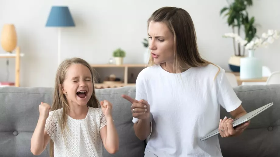 Тези неща издават, че сте прекалено строг родител