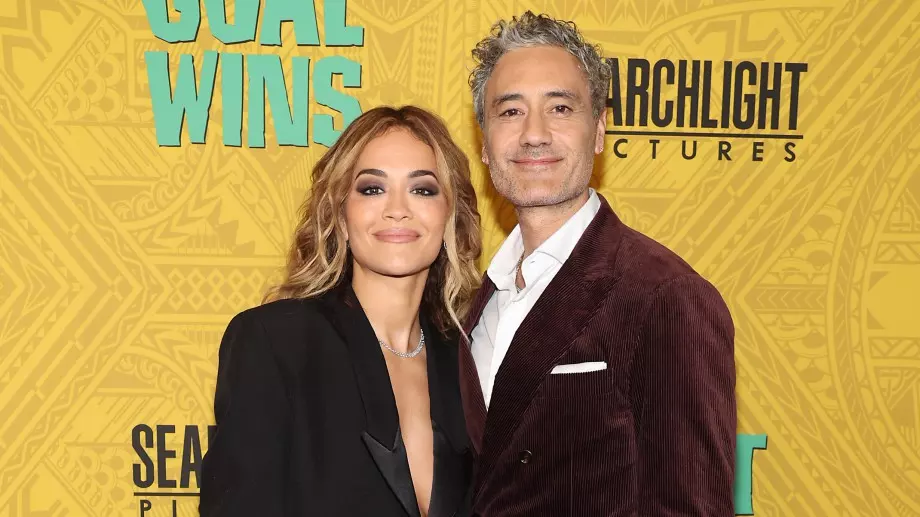 Рита Ора и мъжът ѝ посетиха София  (СНИМКА)