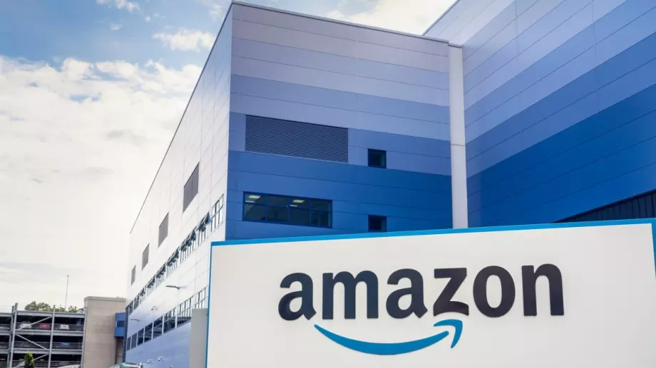 Amazon представи асистент за онлайн пазаруване с изкуствен интелект 