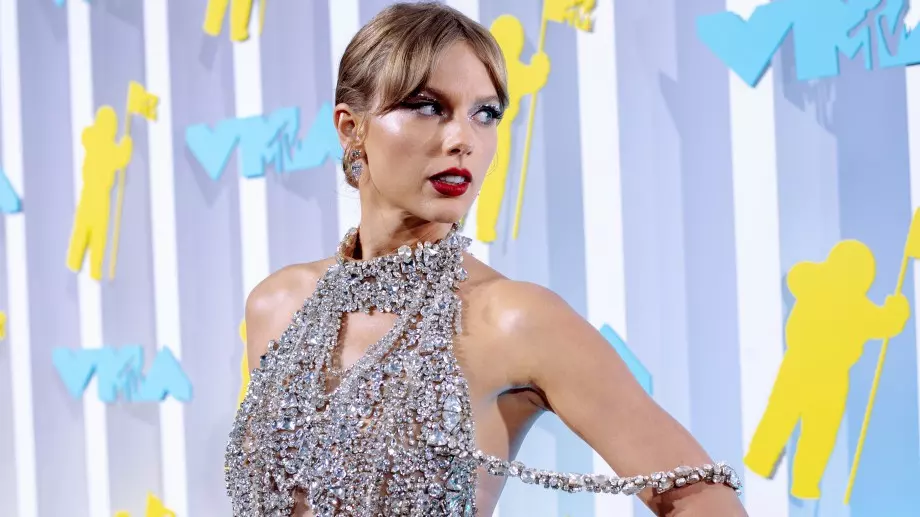 Списание "Time" обяви Тейлър Суифт за Личност на годината (СНИМКА)