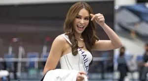 Прецедент: Мис Тайланд дефилира с рокля от кенчета, ето защо (СНИМКИ)