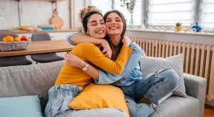 18 знака, че сте намерили приятелка за цял живот