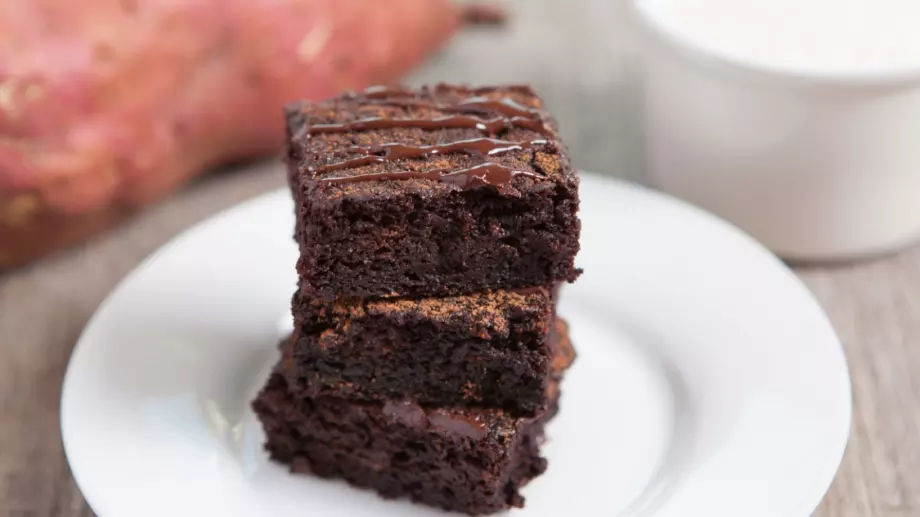 Вкусно и здравословно: Веган брауни със сладък картоф