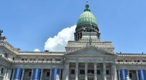 Аржентина продава дълг за 3,2 милиарда долара