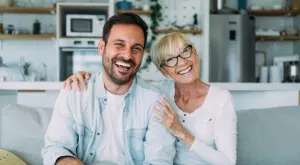 6 знака, че си имате работа с мамино синче