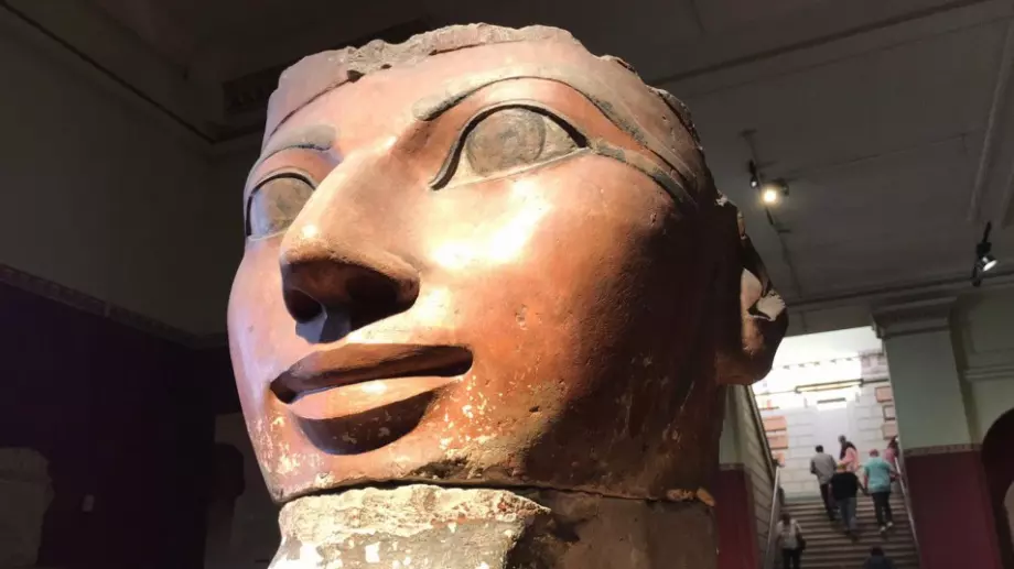 6 любопитни факта за 6 кралици, променили света 