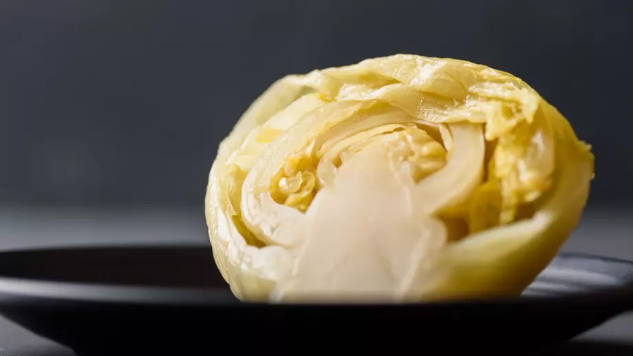 Жестока мусака с кисело зеле