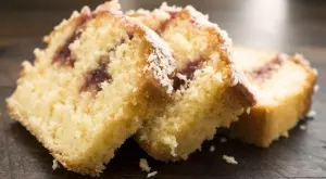 Този постен кокосов кекс е хит в мрежата