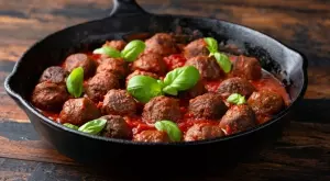 Трябва да ги опитате: Постни кюфтета с боб и цвекло