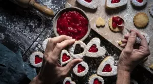 Много вкусни домашни бисквитки с бадеми