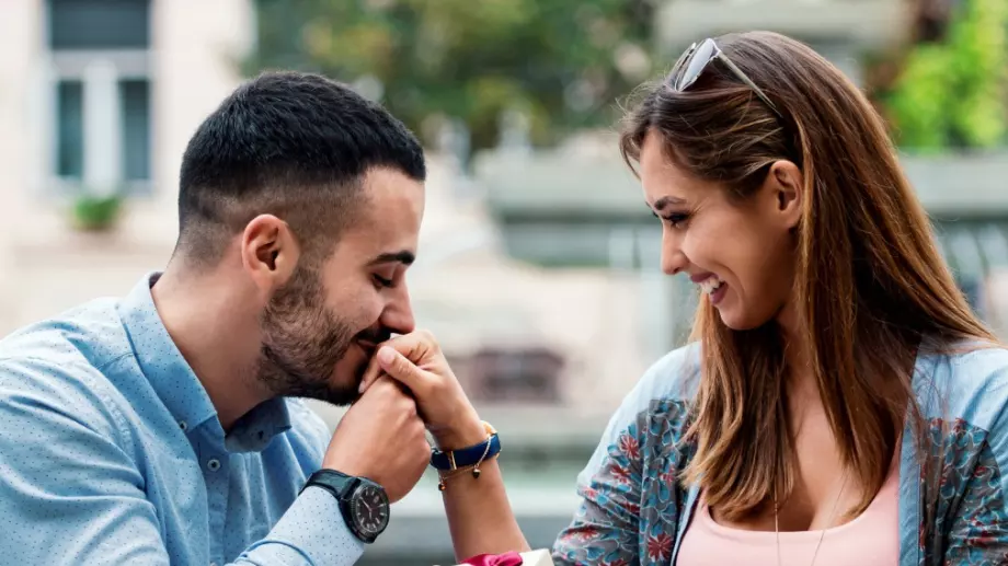 8 начина да поддържате интереса на един мъж към вас