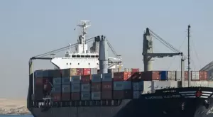 С 42 % е намалял търговският поток през Суецкия канал