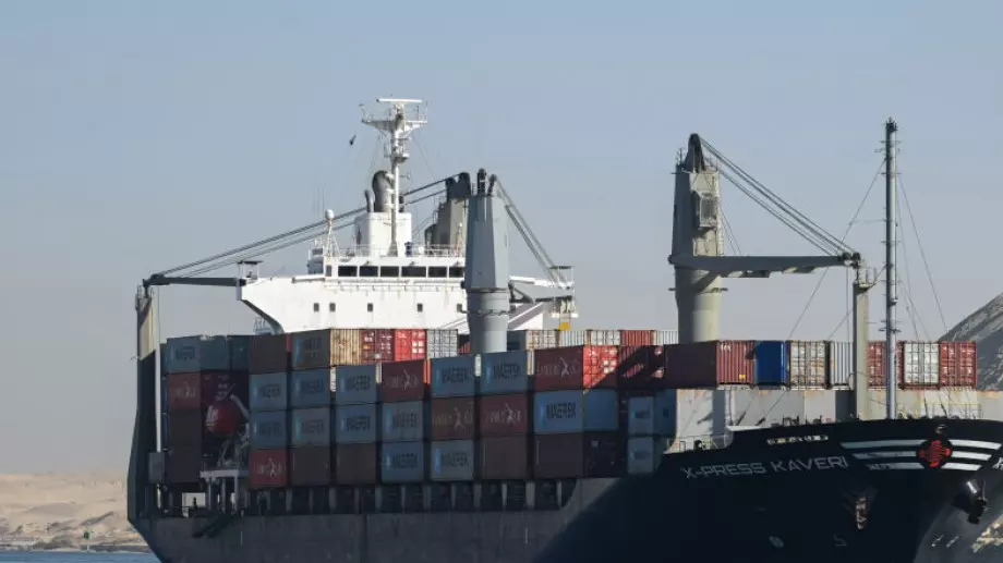 С 42 % е намалял търговският поток през Суецкия канал