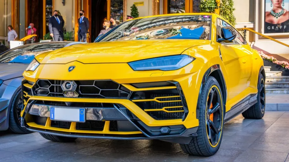 За първи път: Lamborghini премина прага от 10 000 продадени автомобила