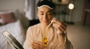 Нощен серум за бляскава кожа на лицето