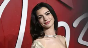 Тайната на невероятната кожа на Ан Хатауей